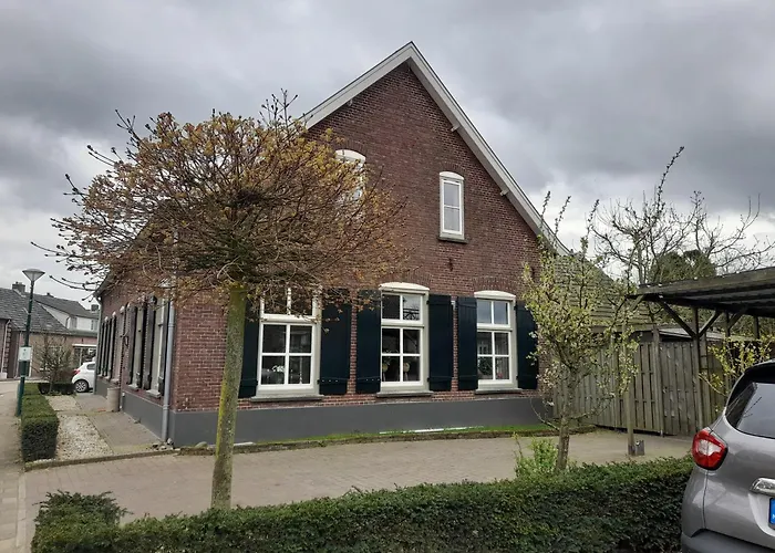 De Vier Jaargetijden Panzió