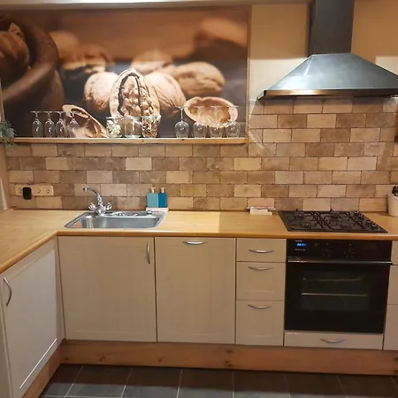 De Vier Jaargetijden Nocleg ze śniadaniem 4*